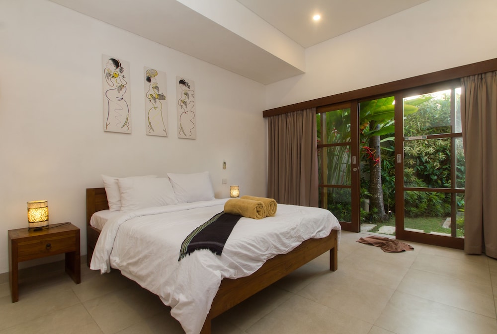 Echo Beach Villa and Apartment 15/65