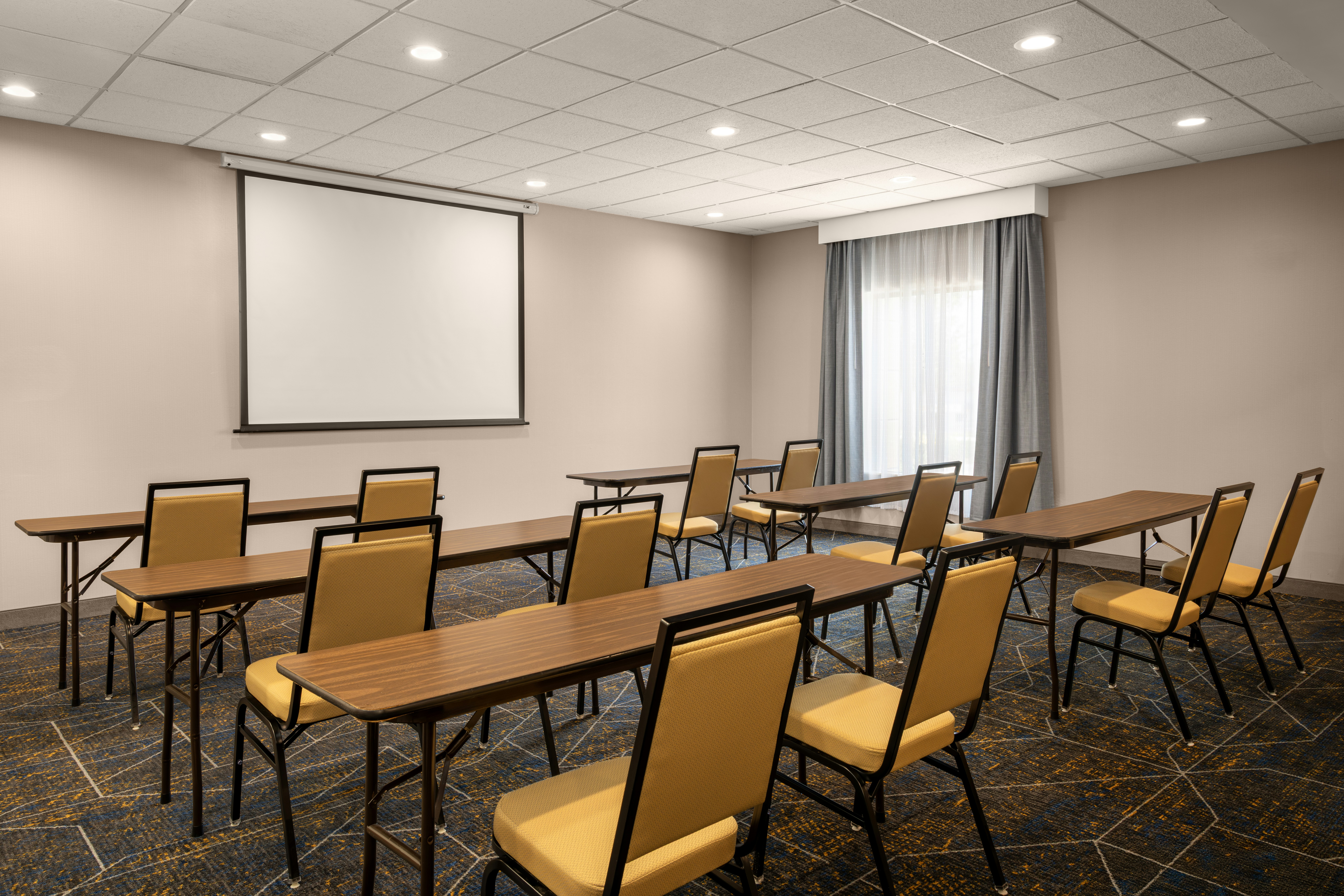 Hampton Inn & Suites Moline-Quad City International Airport 11/16