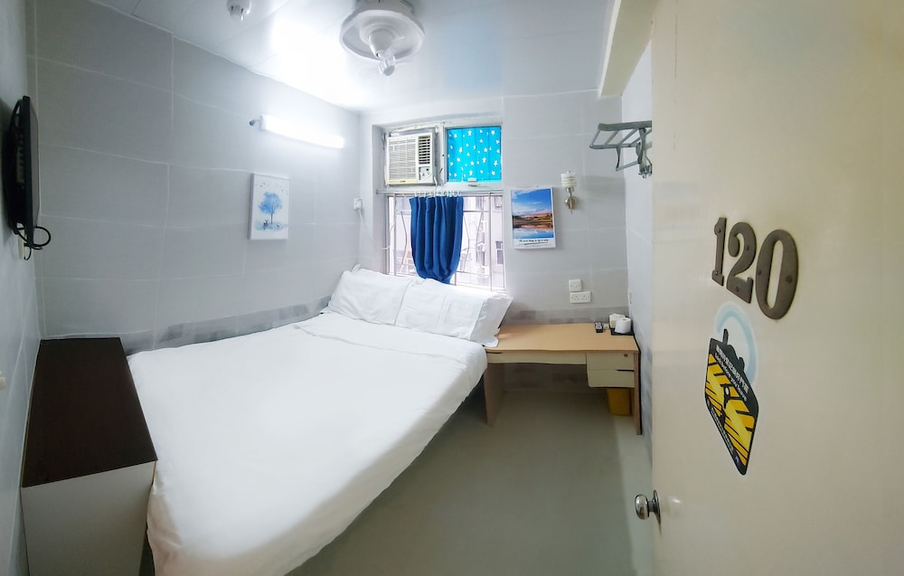 Apple Hostel 19/50