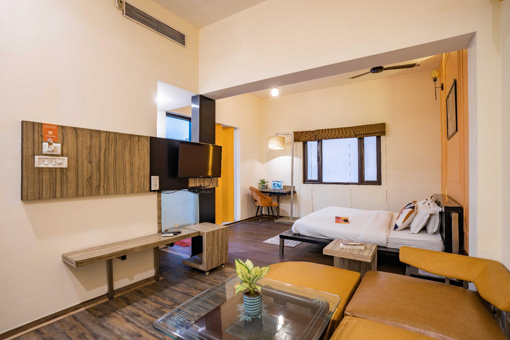 Designer, Suite