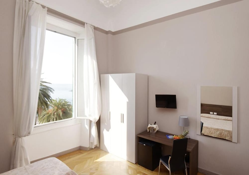 Grand Hotel Mediterranee 18/69
