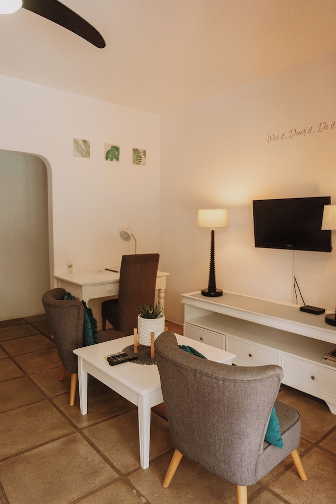 Caza Beach Guesthouse 34/50