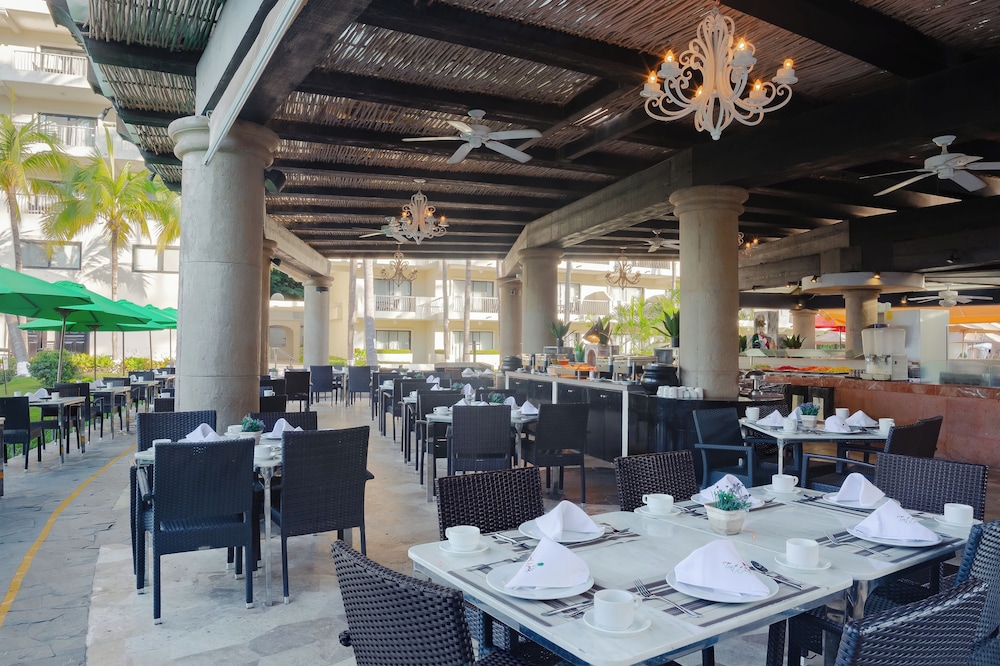 Villa del Palmar Beach Resort & Spa Puerto Vallarta 45/50