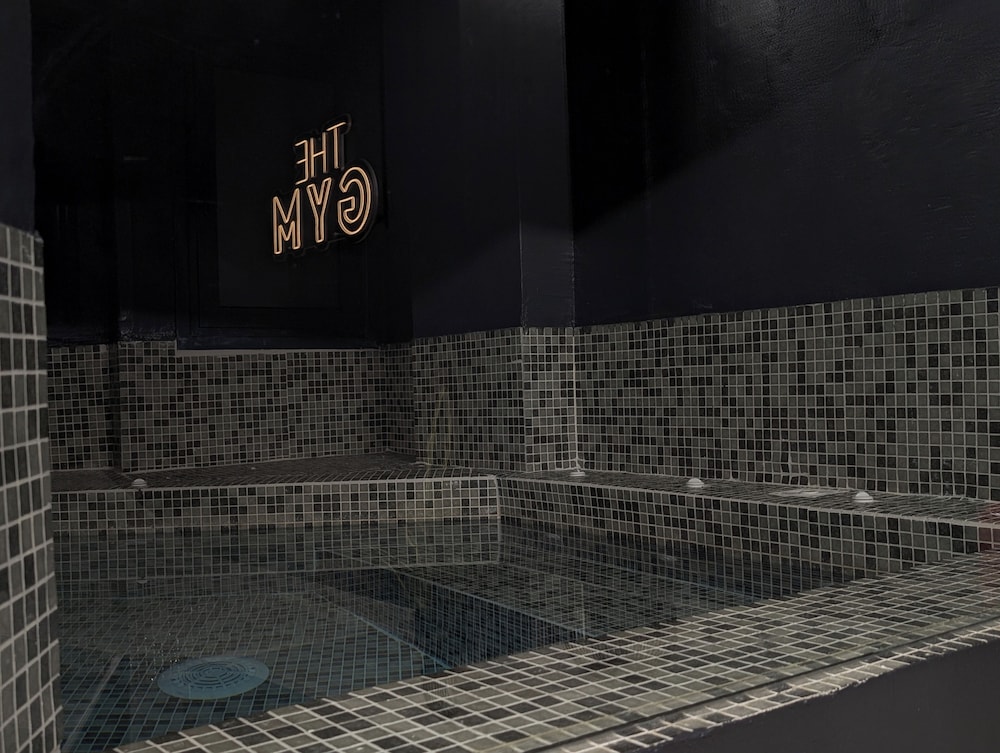 Ermass Modern Living Apartments 7/50