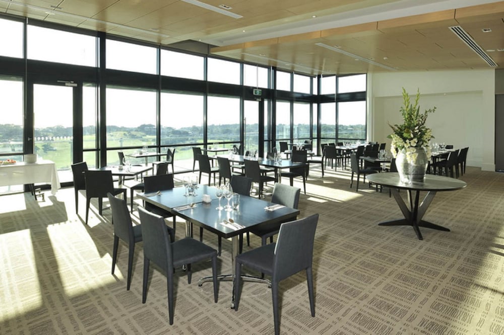 Mercure Portsea 49/67