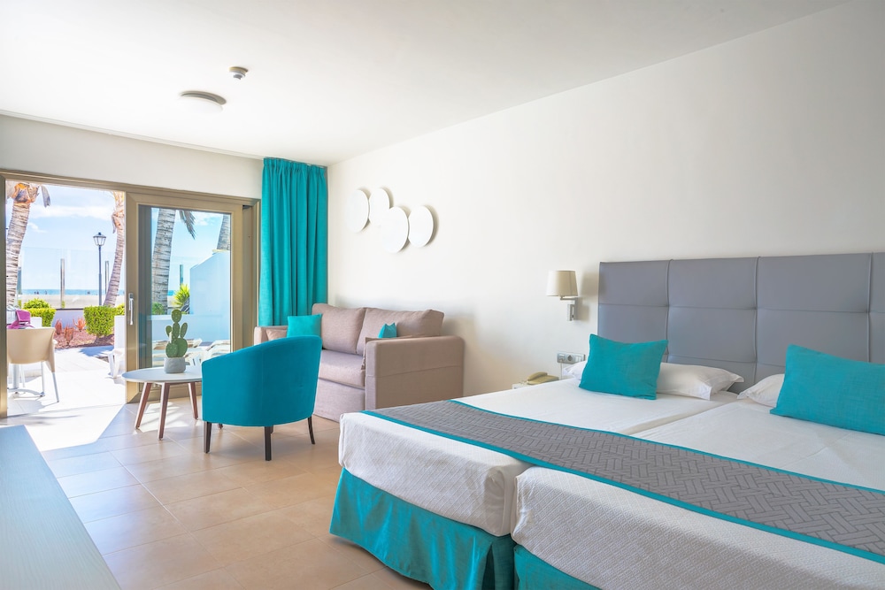 Hotel Las Costas 11/65