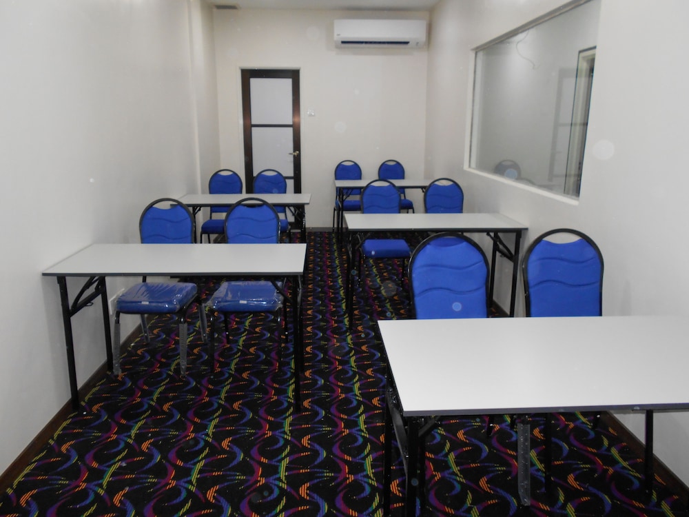 PI Grand Hotel 40/52