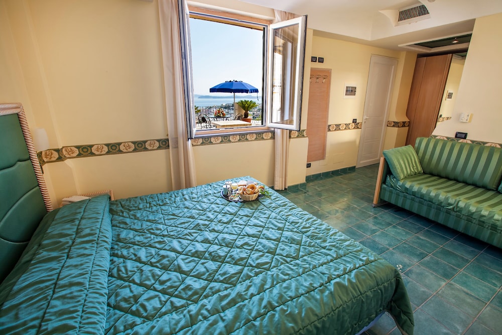 HOTEL TERME PRESIDENT 31/50