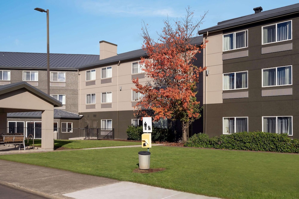 La Quinta Inn And Suites By Wyndham Springfield 45/46