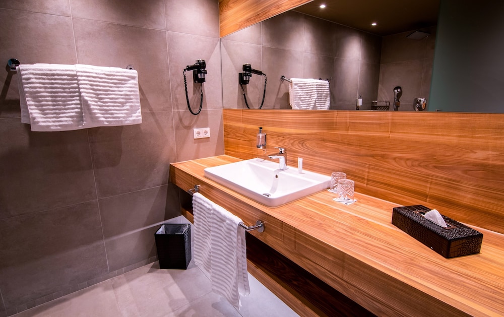 Meiser Design Hotel 48/49