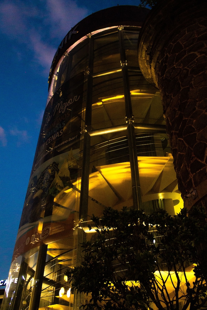 Ikonik Hotel Puebla 3/71