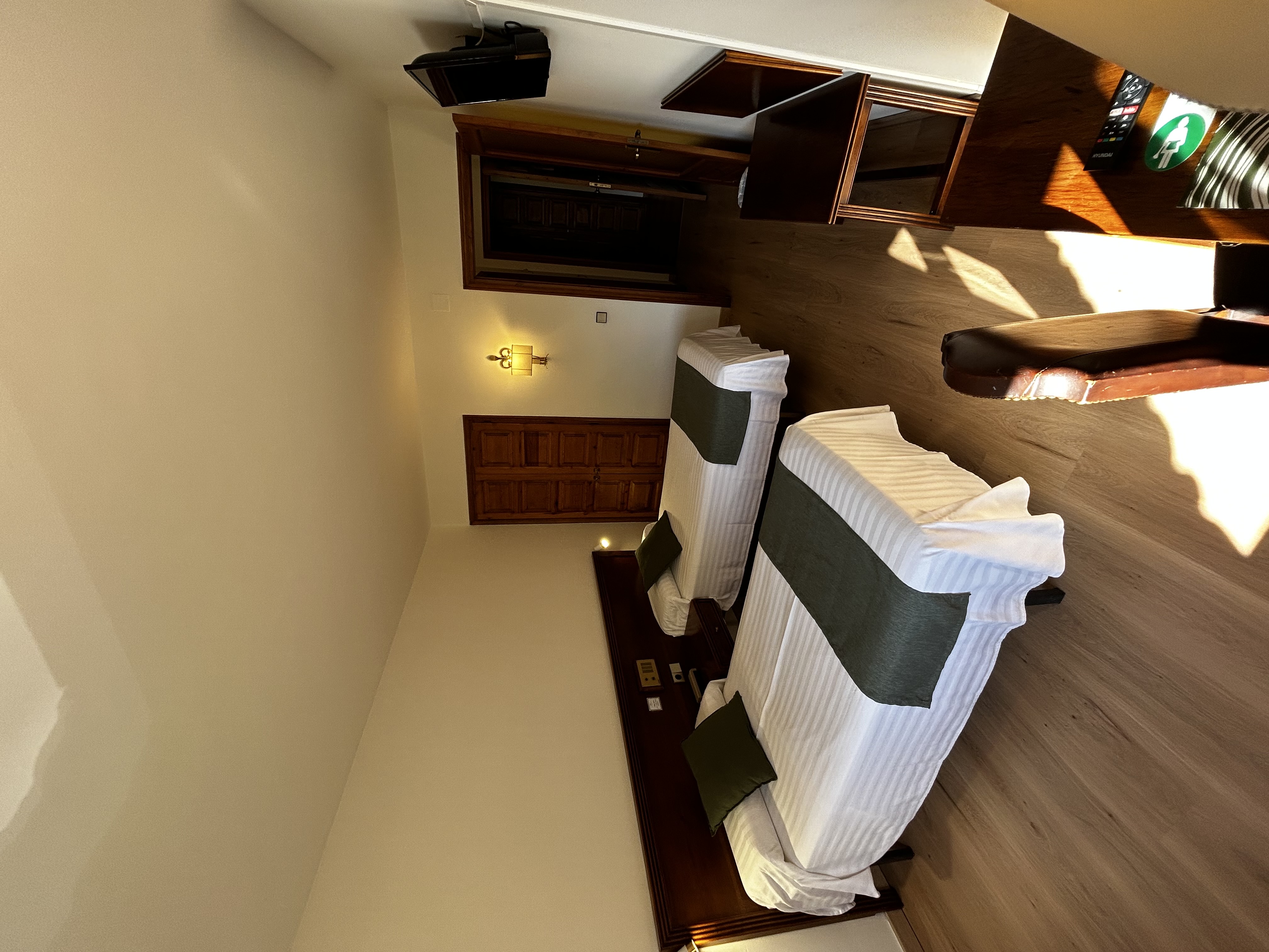 Room, Twin Beds