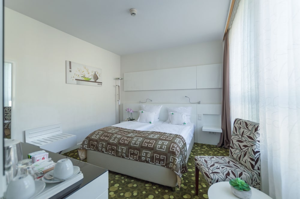 Hotel Bayer S 24/64