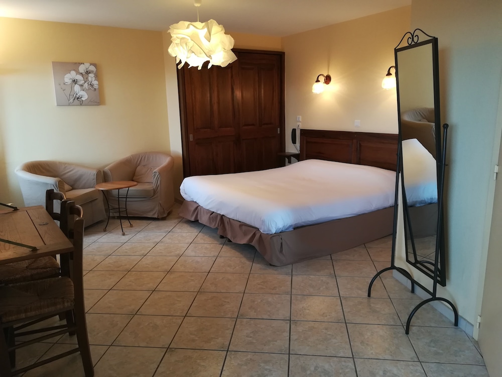 Hotel La Mere Biquette 8/20