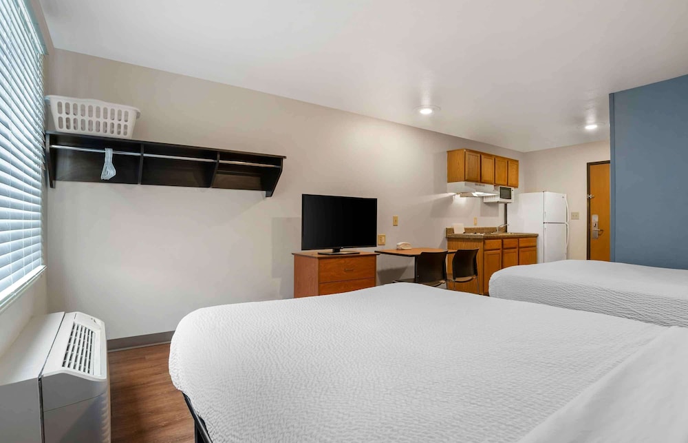 Extended Stay America Select Suites - Gulfport 25/60