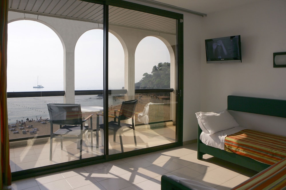 Apartamentos Rosanna 33/36
