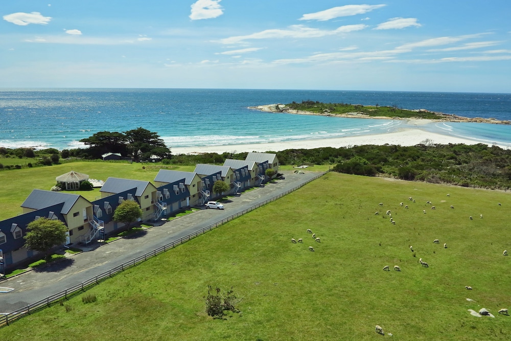 Diamond Island Resort 62/68