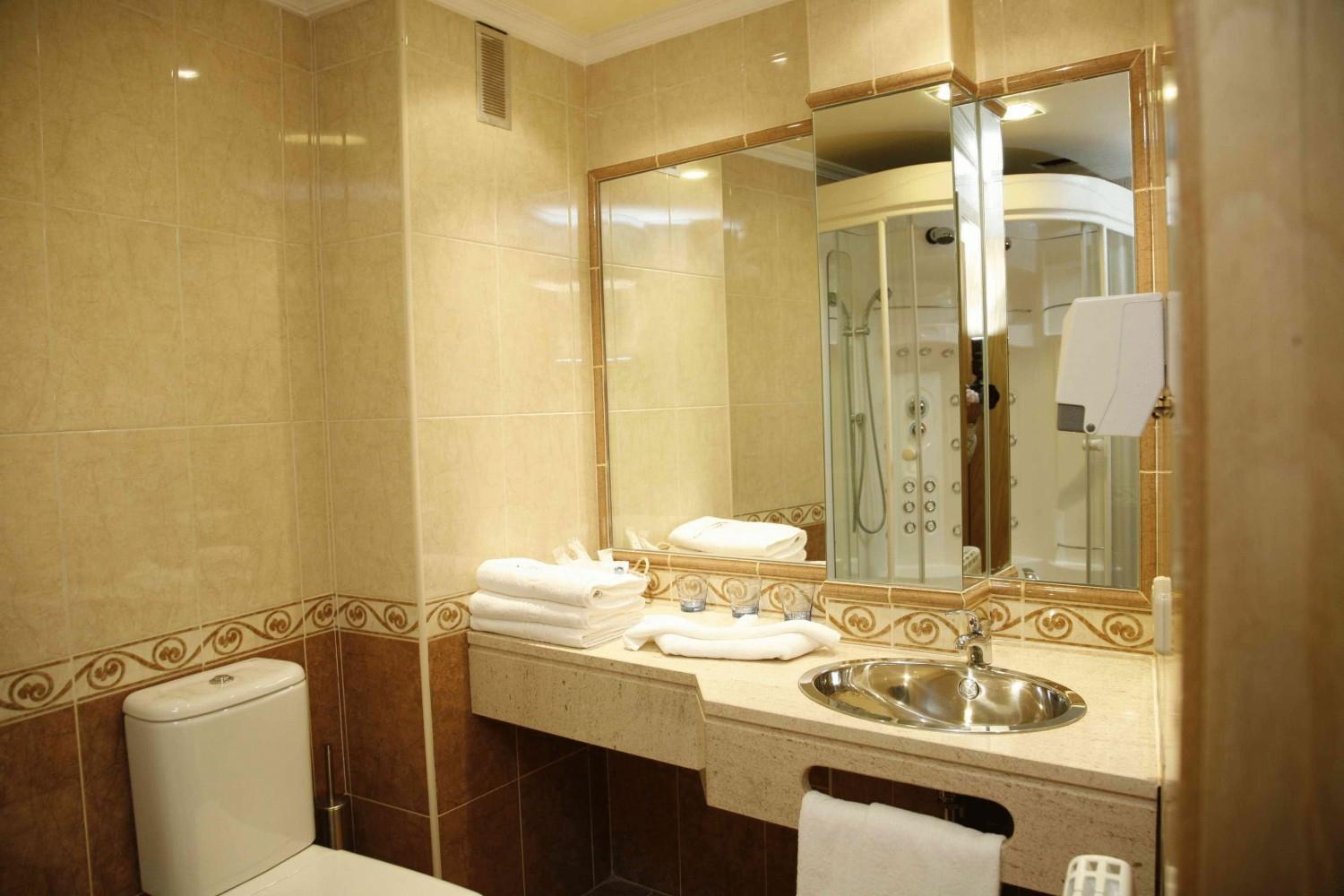 Hotel HHB Pontevedra Confort 53/58