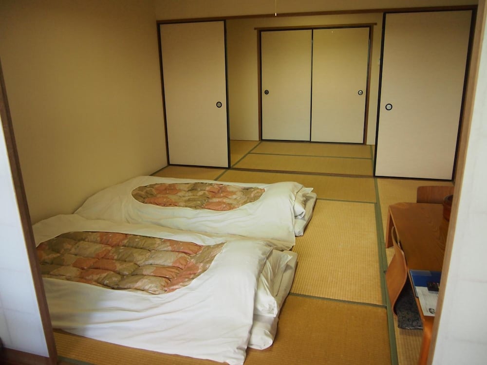 ARDEN HOTEL ASO 37/66