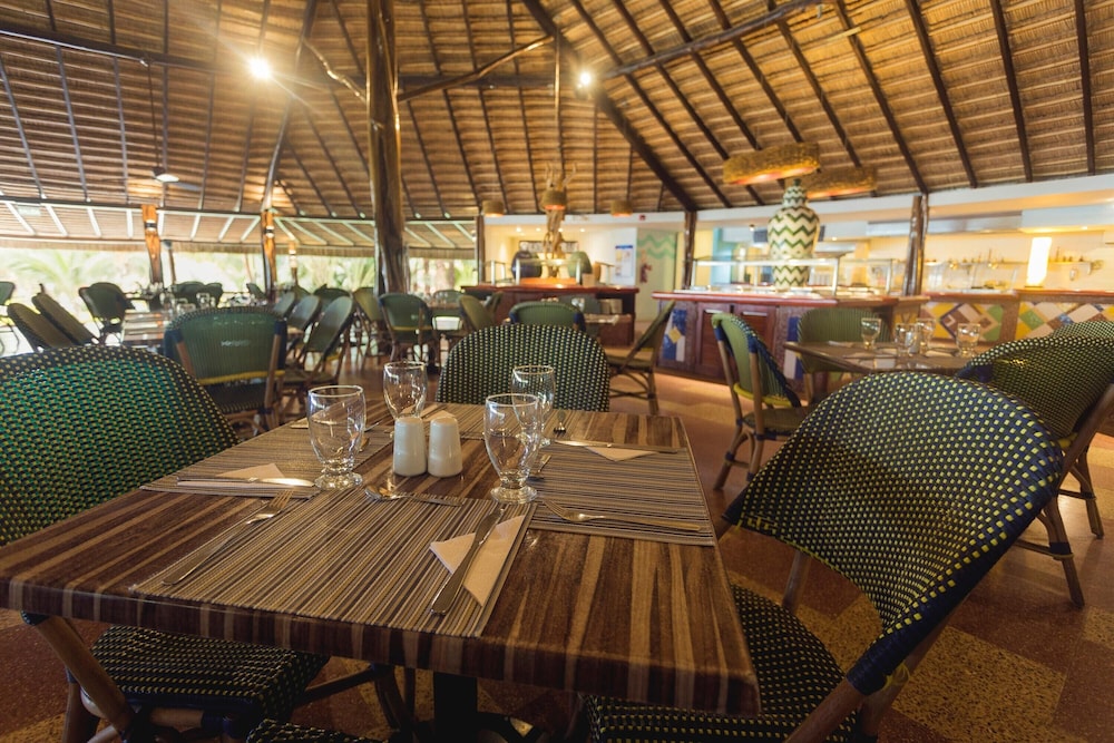 Royal Decameron Punta Centinela 26/47