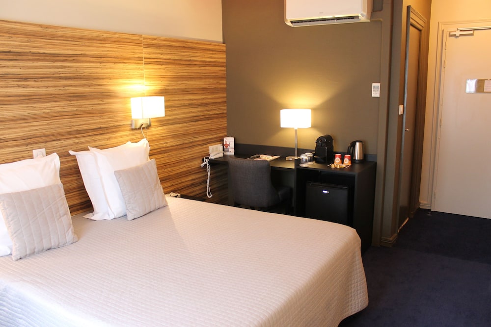 Hotel de France 6/27