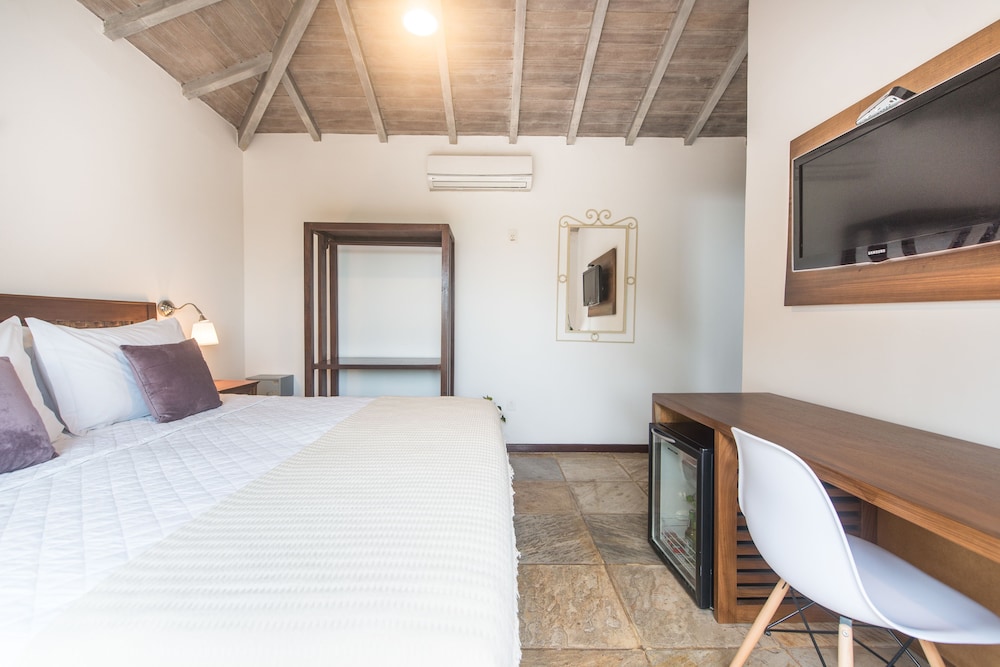 La Pedrera Small Hotel And Spa 9/77