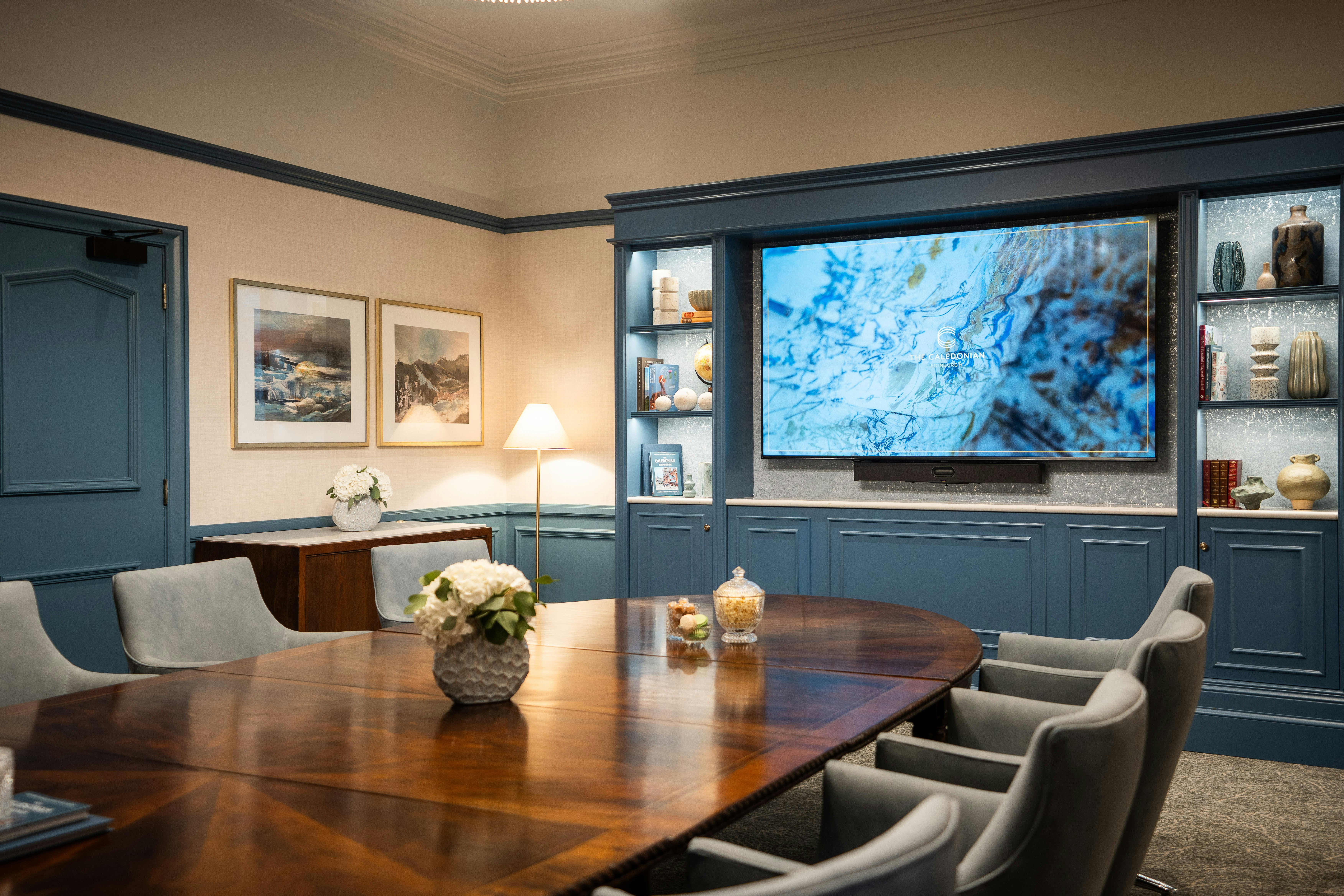 The Caledonian Edinburgh, Curio Collection by Hilton 39/60