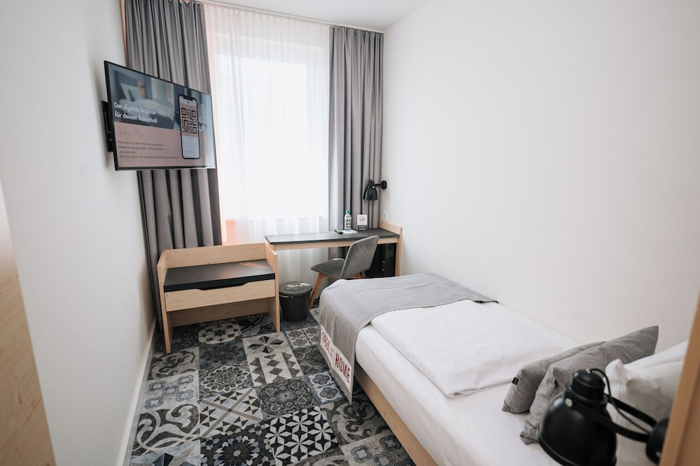 ECONOMY, SINGLE, SINGLE BED
