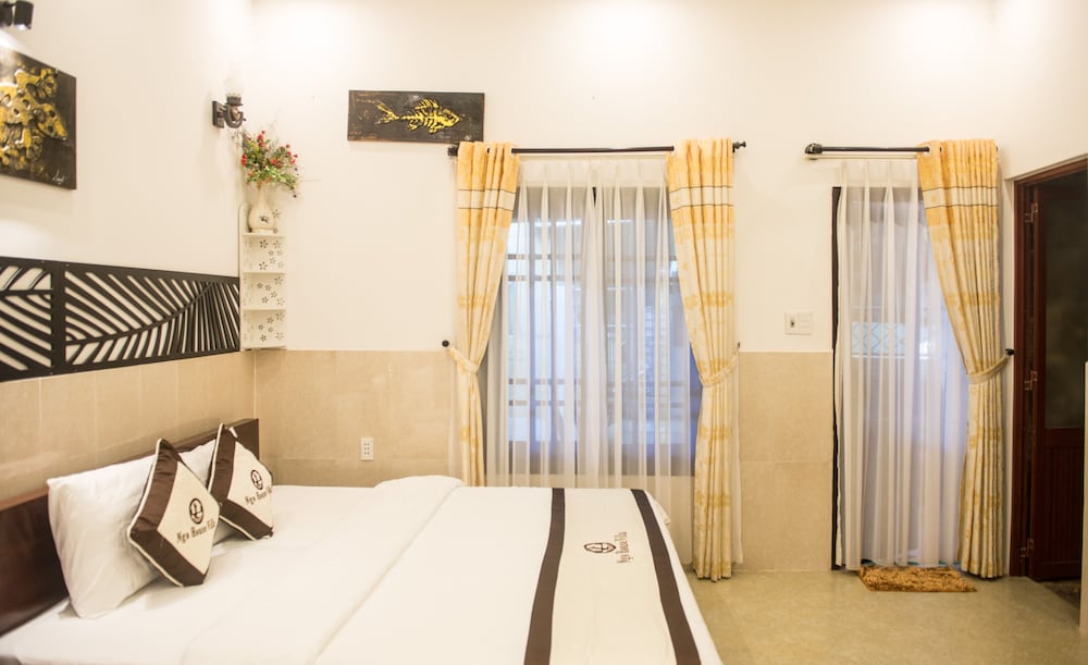 Deluxe, Triple, King and Twin Beds, Ngo House 2 Villa 3/7