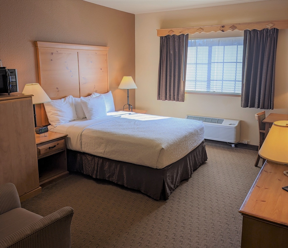 Alpine, Queen Bed, Accessible