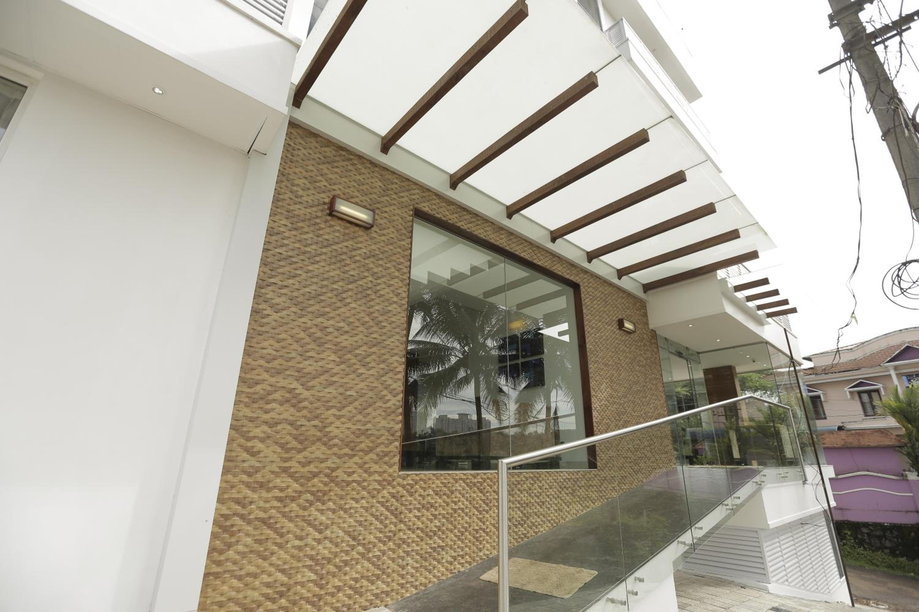 Oyo Premium Kakkanad Civil Station 3/54