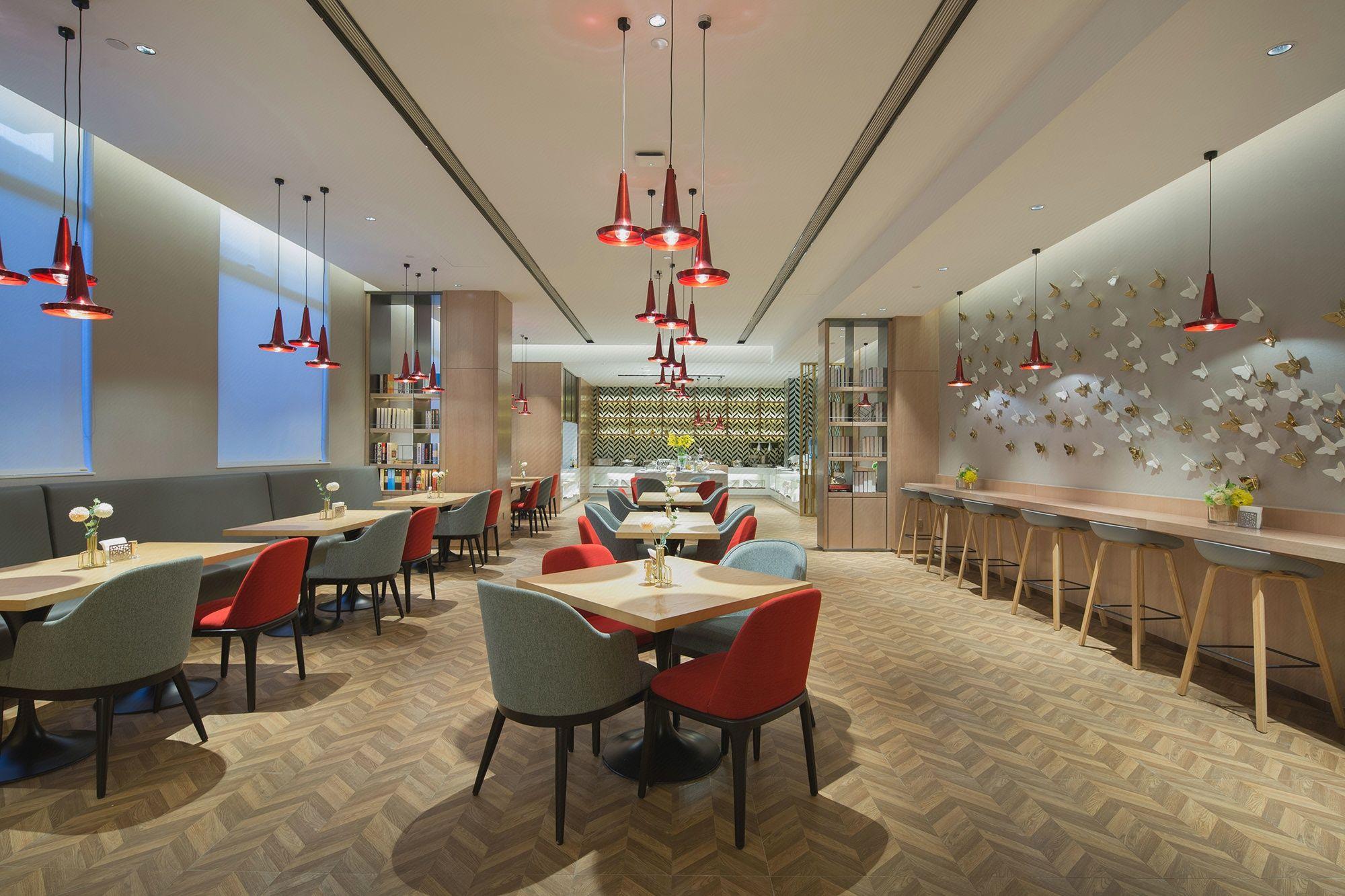 Borrman hotel (Shanghai Hongqiao Railway Station National Exhibition Center Shop) 31/35