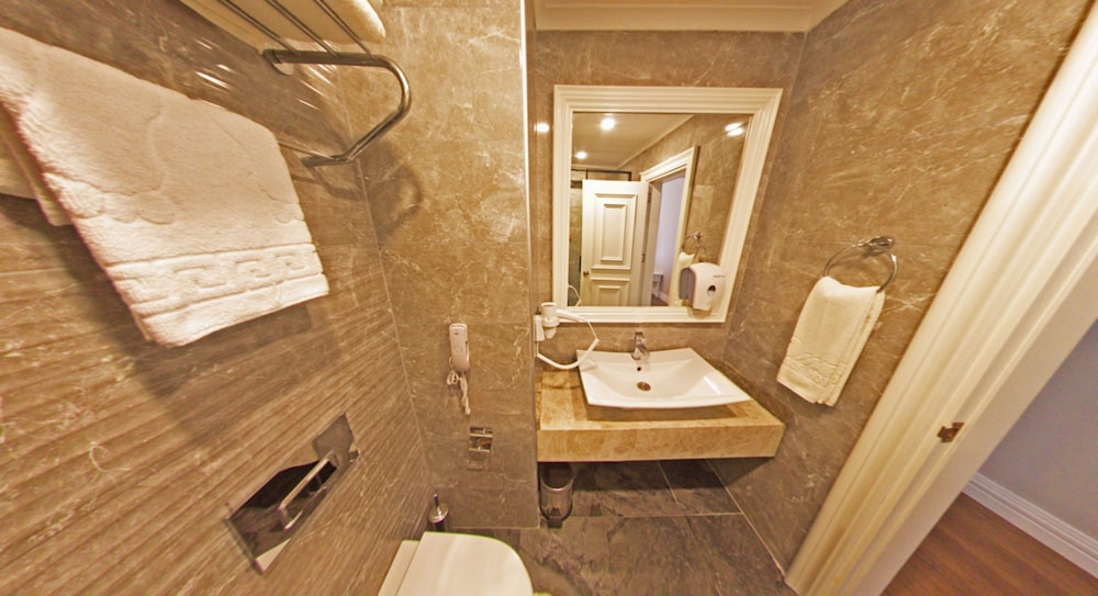 Mara Palace Hotel 69/92