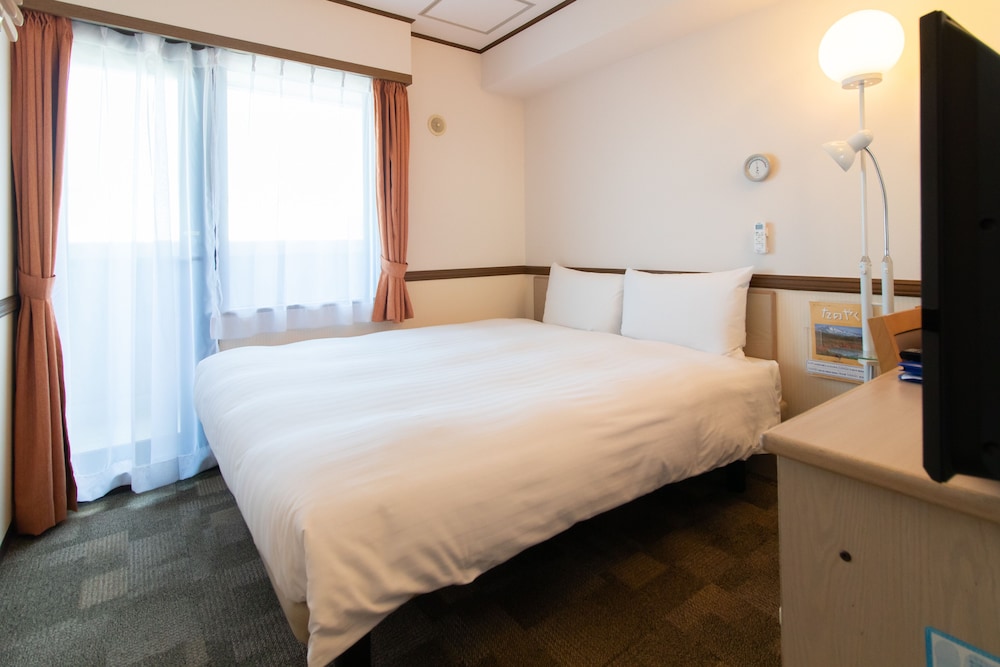 Toyoko Inn Sapporo Eki Nishi Guchi Hokudai Mae 24/63