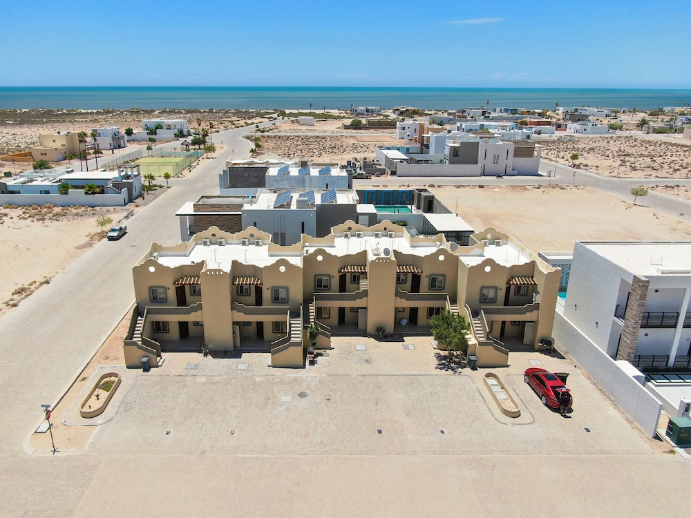Laguna Shores Resort 1/49