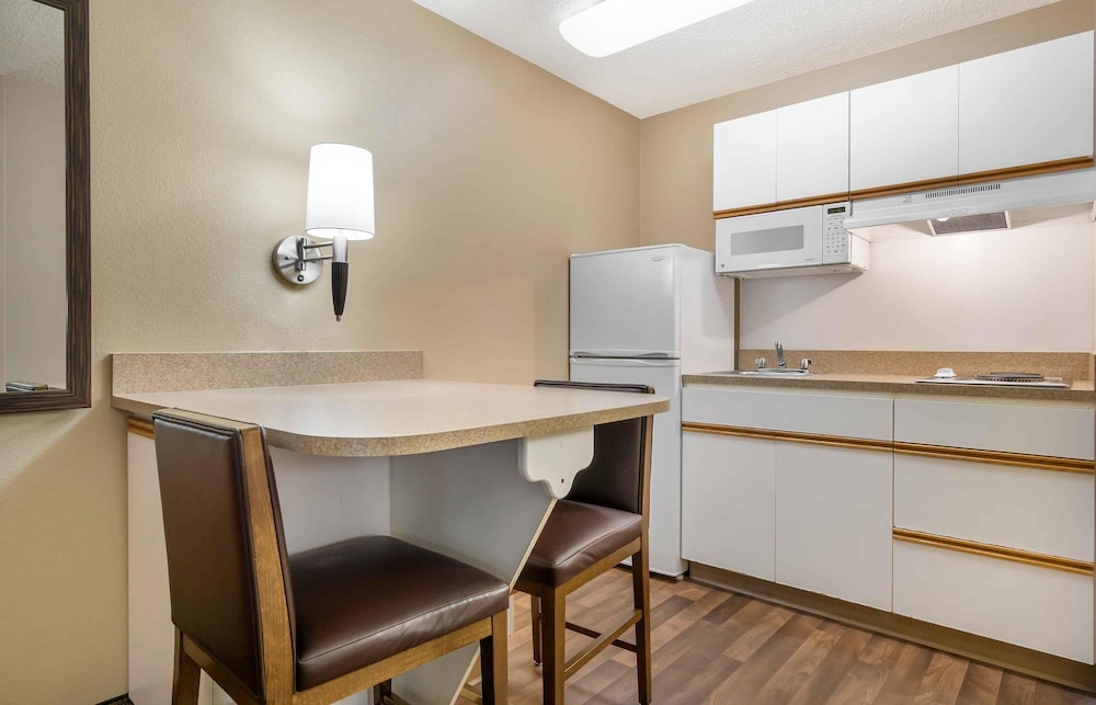 Extended Stay America Seattle-Bellevue-Factoria 46/54