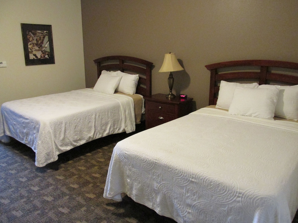 CRYSTAL SPRINGS INN AND SUITES 10/39