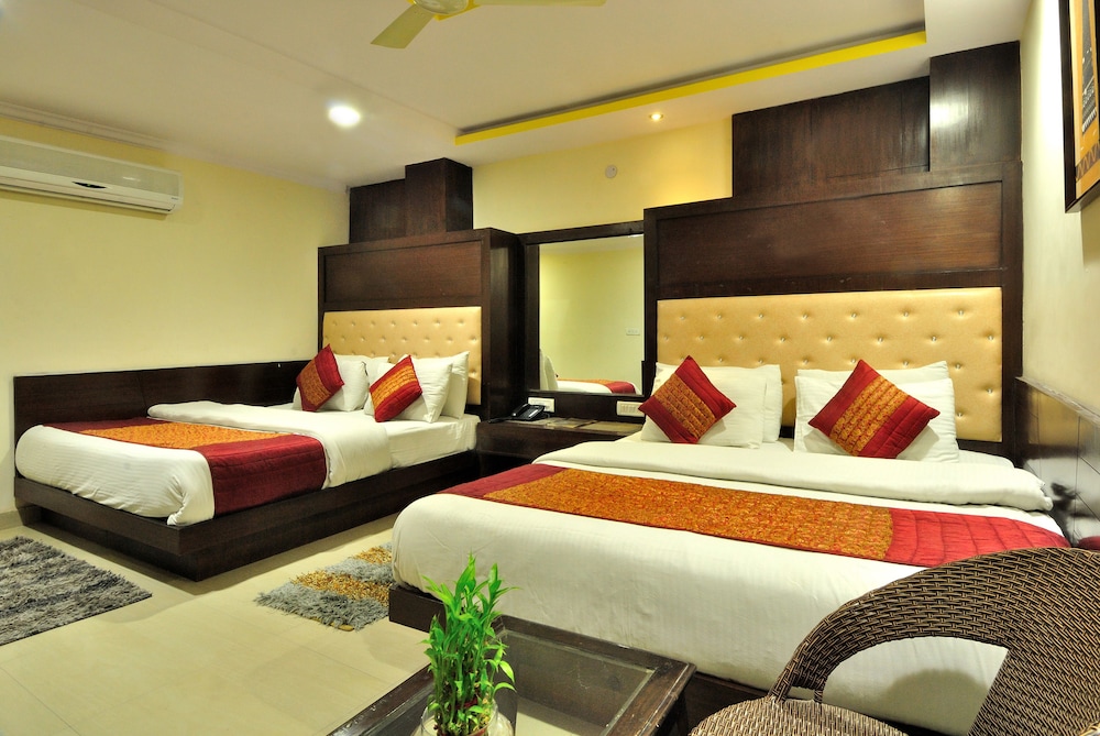 Hotel Shelton 33/66