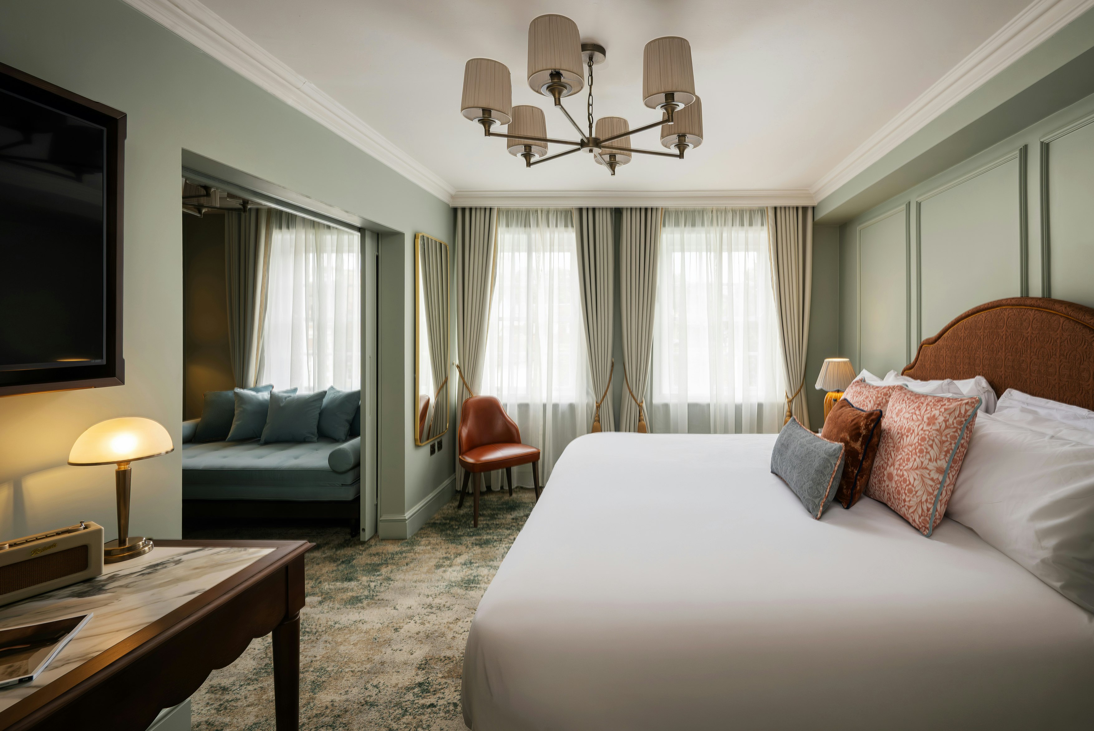 The Castle Hotel Windsor 16/50