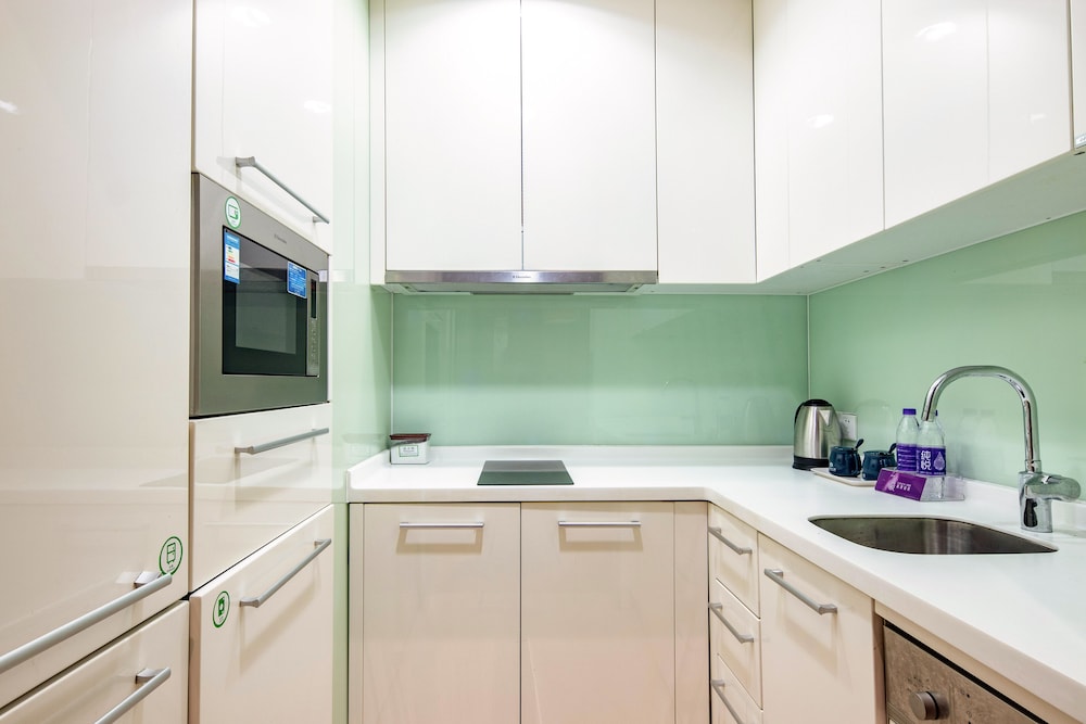 Xingyi International Hotel Poly Store 70/70
