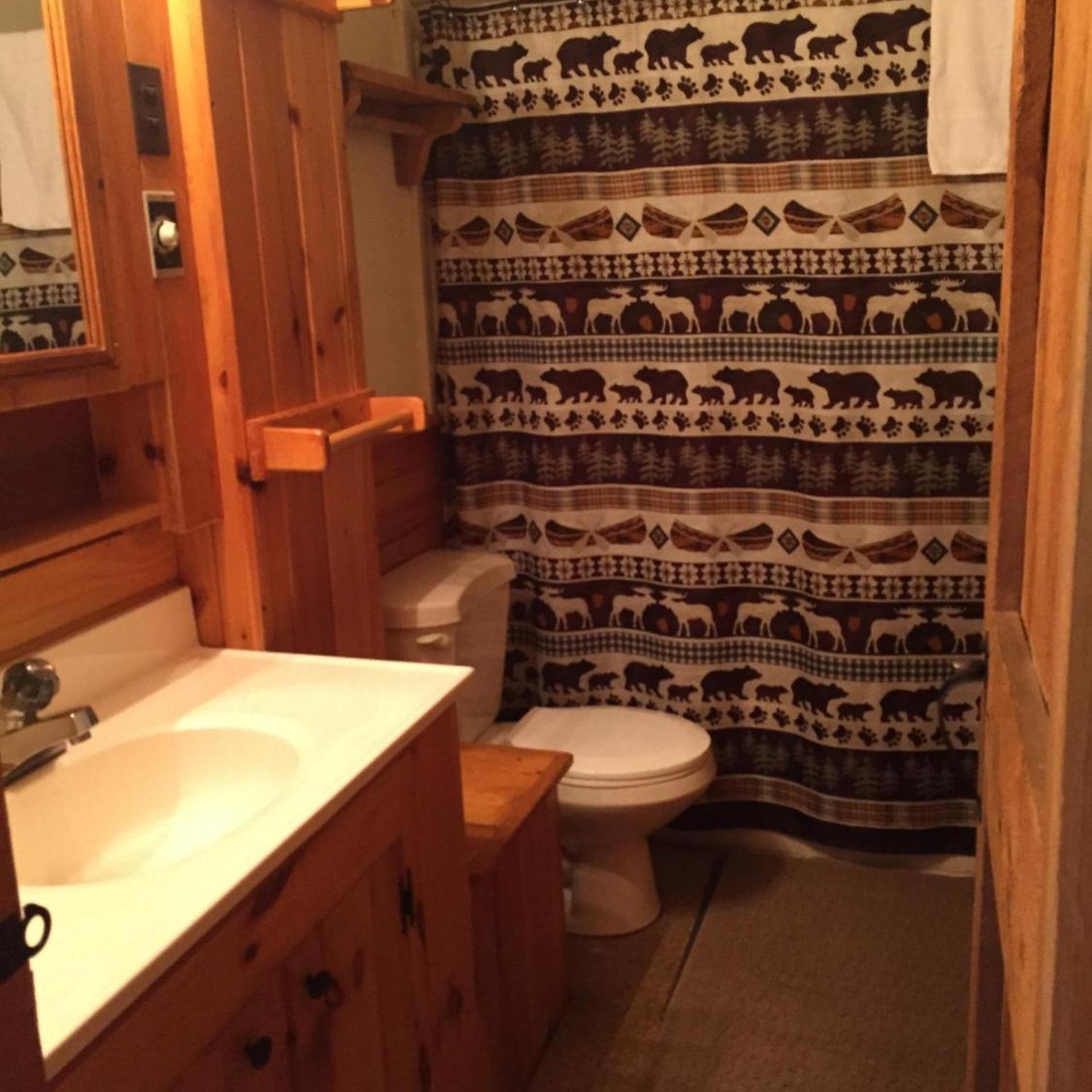 Pine, Cabin