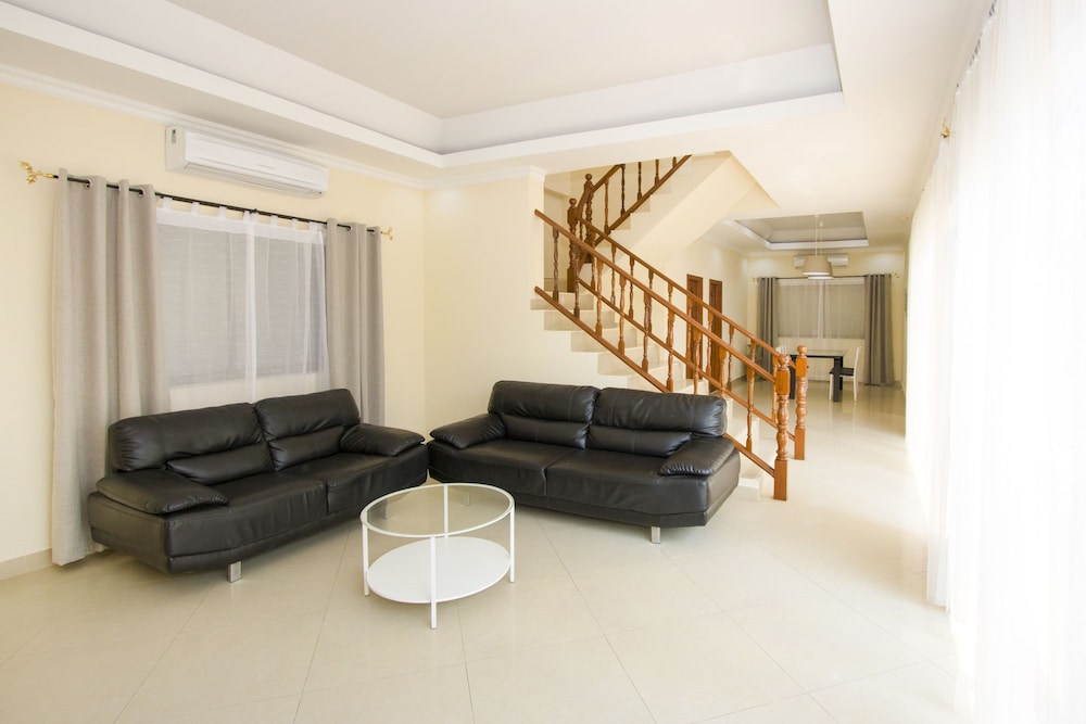 Avoca Pool Villas 30/50