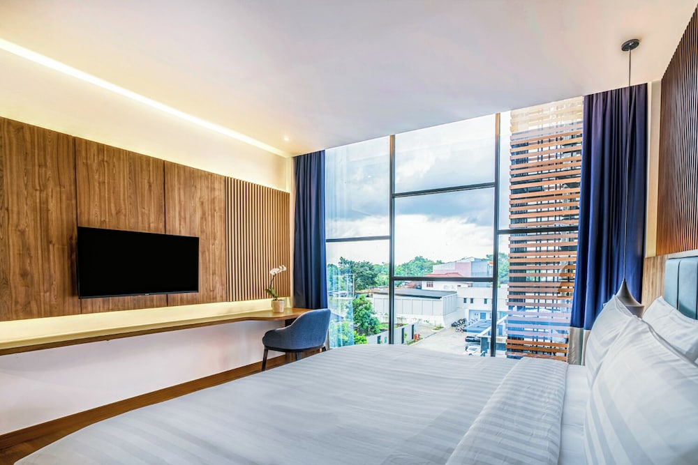 Aston Emidary Bangka Hotel and Conference Center 26/57