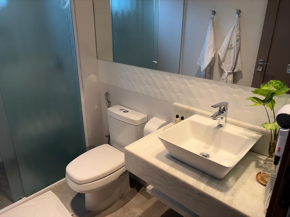 Nadai Confort Hotel and Spa 62/67