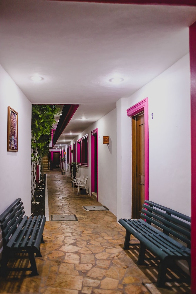 Hotel Gran Centenario 37/56