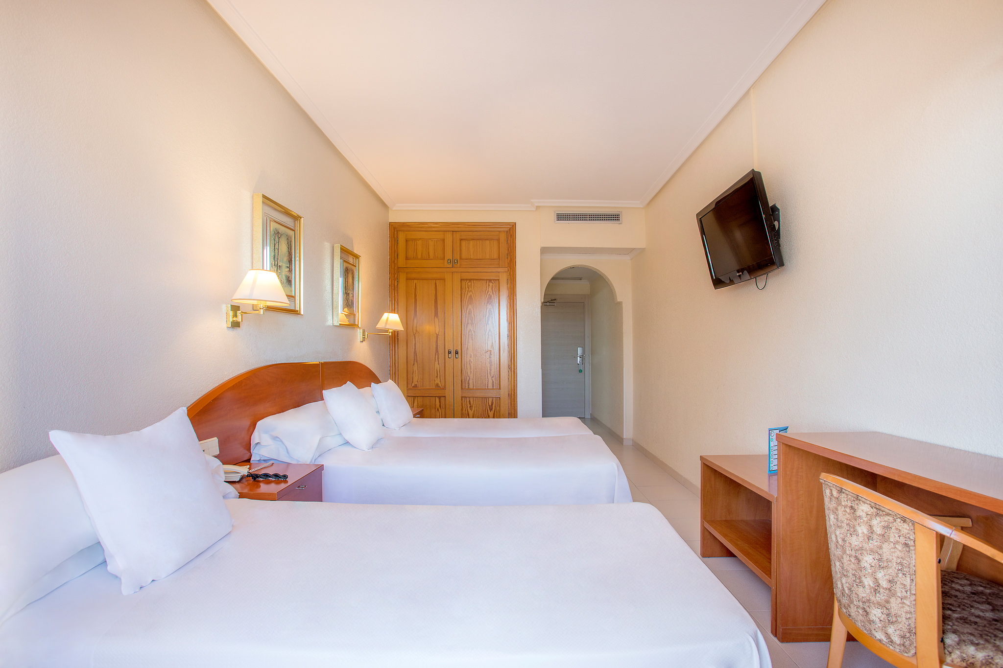 Room, Triple, Sea View