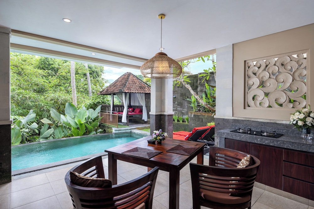 Griya Shanti Villas & Spa 25/50