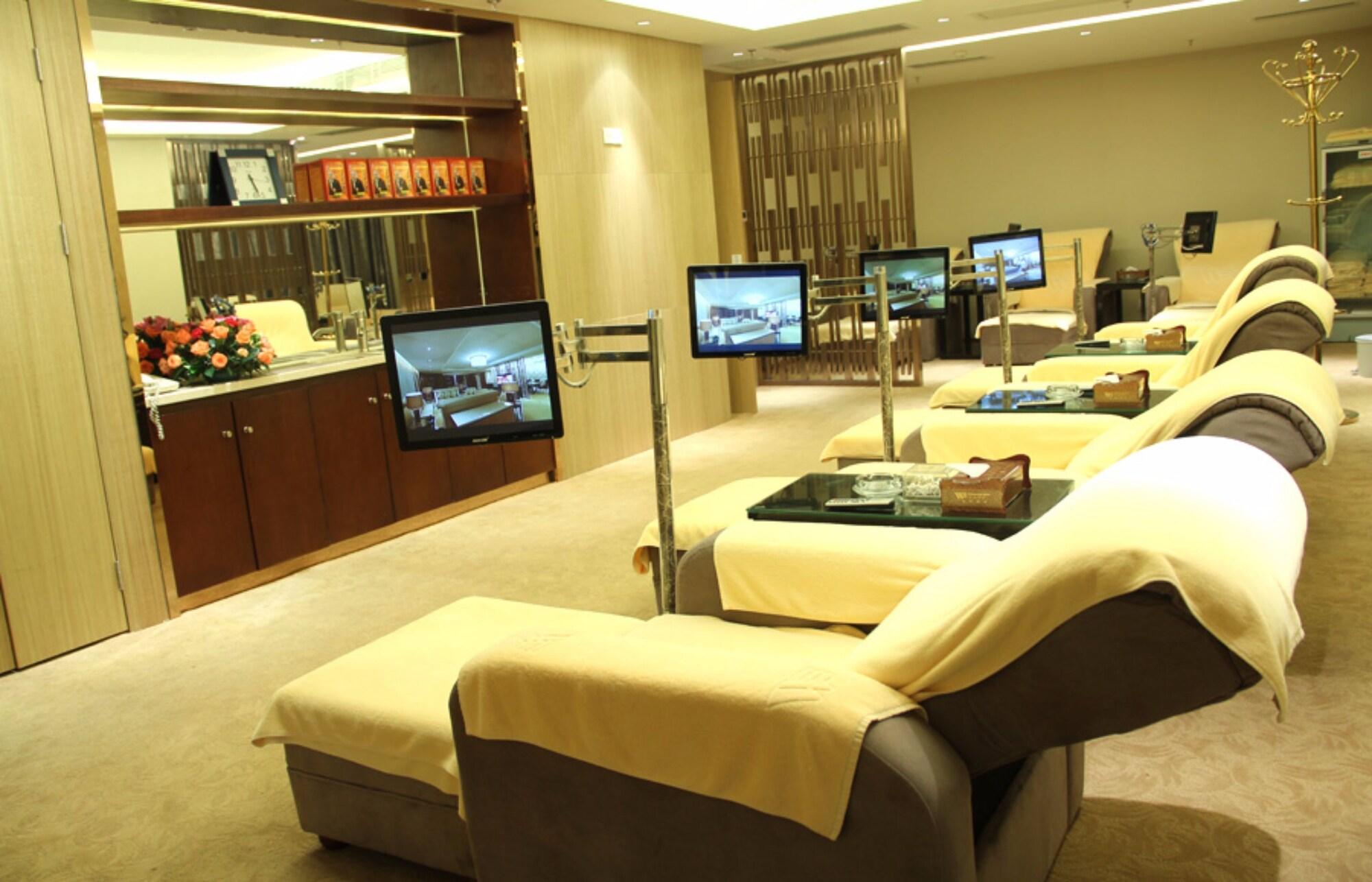 Winnerway Hotel 24/29