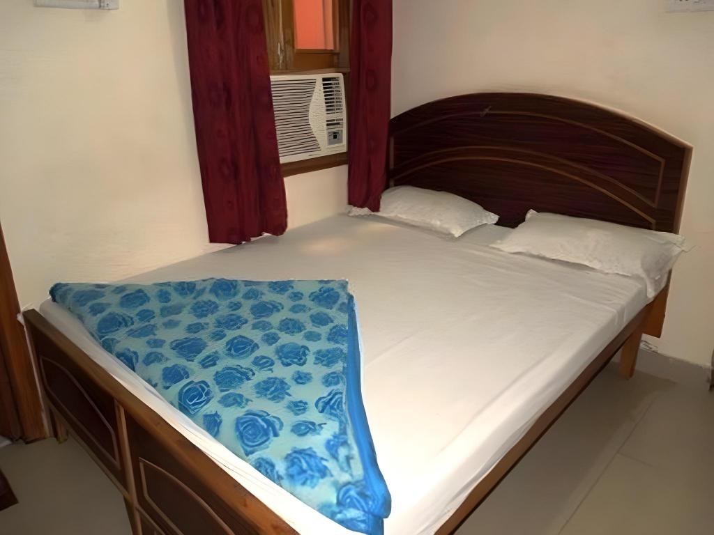 Jyoti Guest House 10/26