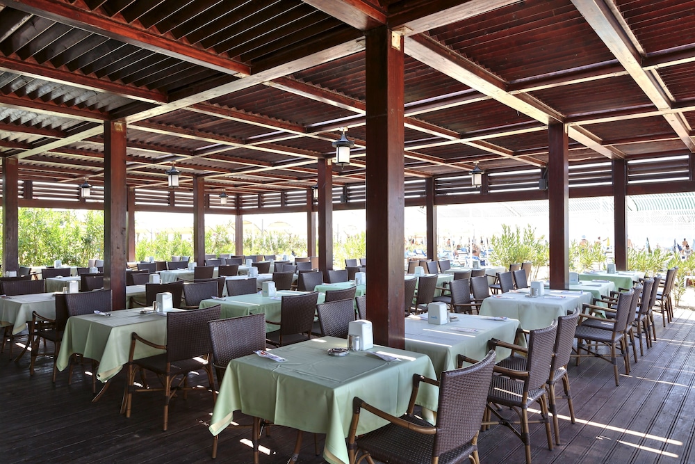 Sunis Evren Beach Resort Hotel and Spa 50/66
